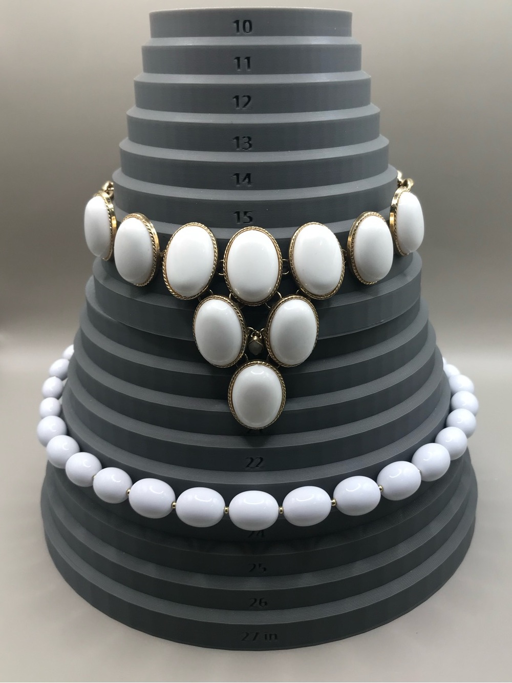 2 White and Gold-Tone Layering Statement Necklaces - Picture 6 of 7